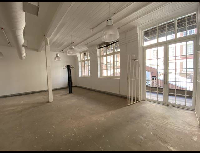 85M² OFFICE TO LET IN GARDENS